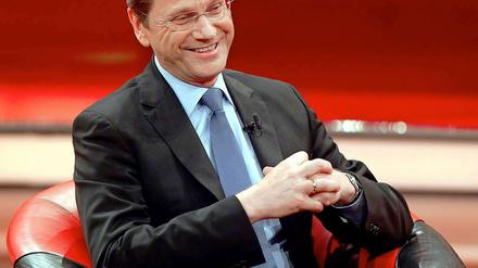 Ist Außenminister Westerwelle bald kein Sicherheitsrisiko mehr, sondern rettet als Super-Guido die Welt?