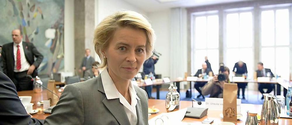 Keine Kompromisse: Ursula von der Leyen lehnt eine Anhebung der Regelsätze für Langzeitarbeitslose über die geplanten fünf Euro hinaus ab. 