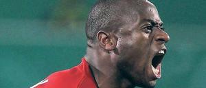 Kraftvoll erfolgreich. Nando Rafael ist mit neun Toren in dieser Saison für den ersten Tabellenplatz des FC Augsburg mitverantwortlich.