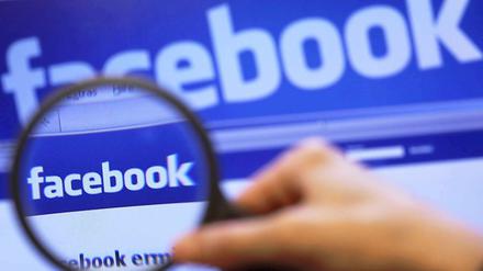 Wowereit hat nur 4.300, Künast über 5.800 Facebook-Freunde.