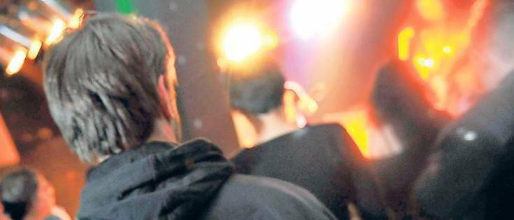 Rock'n Roll gab's nach dem Lärmstreit im Knaack ab 22 Uhr nur noch leise - die Besucher blieben zu Hause.