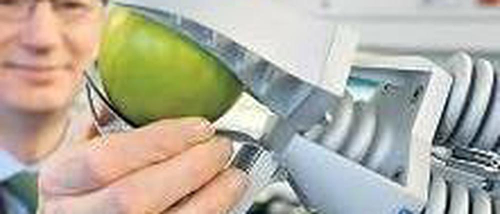 Sachte. Der Arm ist angeblich so sensibel, dass er keine Druckstellen macht. 