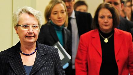 Bildungsministerin Annette Schavan (CDU, v.l.), Familienministerin Kristina Schroeder (CDU) und Bundesjustizministerin Sabine Leutheusser-Schnarrenberger (FDP).