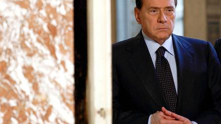 Kommt Berlusconi in Bedrängnis? Die Staatsanwaltschaft hat seine Prostituierte verhört.