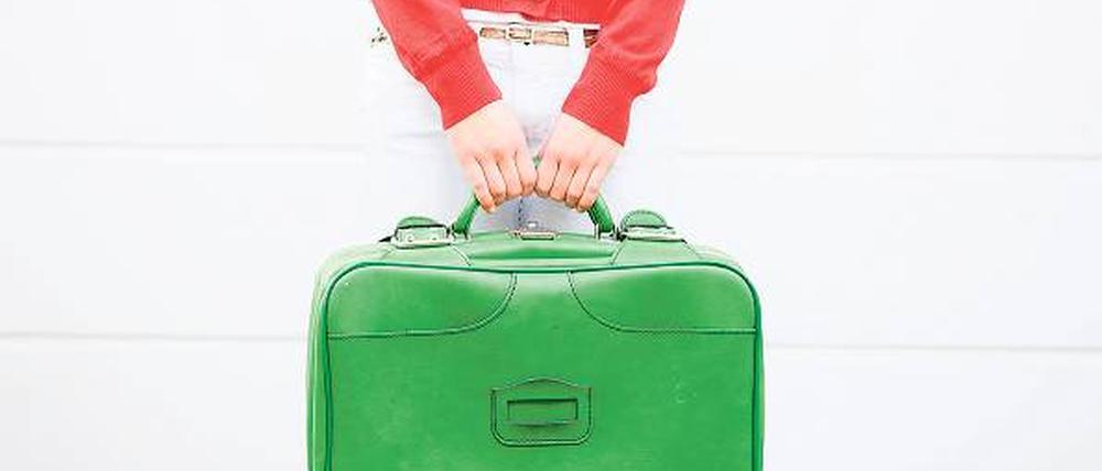 Wohin die Reise geht sollten Absolventen schon wissen, bevor sie ihrem Beruf den Rücken kehren. Oft können Hobbys oder persönliche Interessen den Weg weisen. Und mit etwas Glück trifft man mutige Personaler, die Umsteigern eine Chance geben.Foto: picture-alliance/Cultura RM