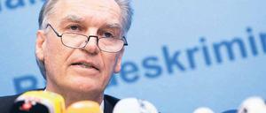 Deutsche Ermittler sind auf dem Weg nach Griechenland, sagte der Chef des Bundeskriminalamtes Jörg Ziercke am Mittwoch vor der Presse in Wiesbaden.