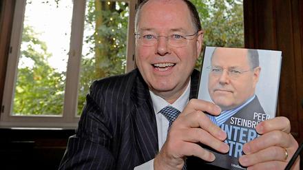 Ein Mann - ein Buch. Peer Steinbrück glaubt, dass er alles richtig gemacht hat.