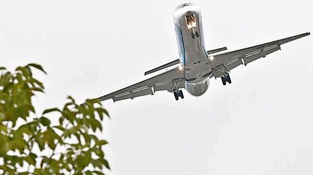 Flieger im Anflug. Die Flugrouten für den BBI sind umstritten.