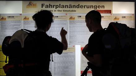 Wer mit der S-Bahn unterwegs ist, sollte den Fahrplan im Kopf haben. Oft ist es nicht nur für Touristen schwer, den Durchblick zu behalten. 