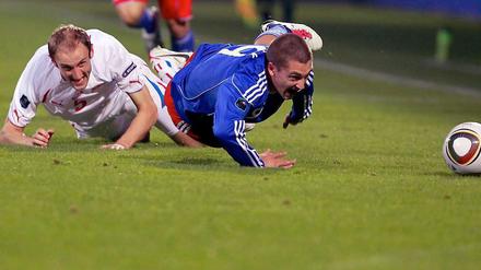 Herthas Roman Hubnik (links) war in der EM-Qualifikation mit Tschechien erfolgreich.
