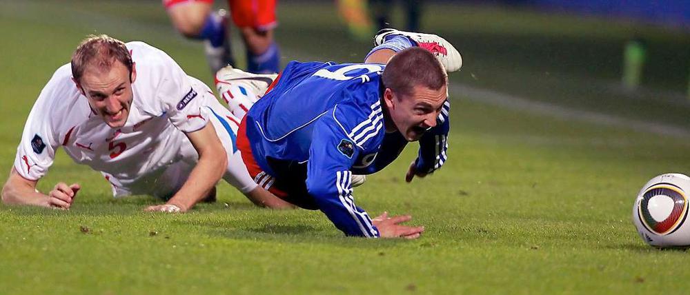 Herthas Roman Hubnik (links) war in der EM-Qualifikation mit Tschechien erfolgreich. 