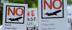 Klare Ansage: Bürgerinitiativen wehren sich gegen die Flugzeuge über ihren Köpfen.