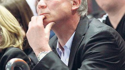 Er war nie weg. Uwe Schwenker hat noch eine Dauerkarte beim THW Kiel. Daraus könnte auch wieder mehr werden.