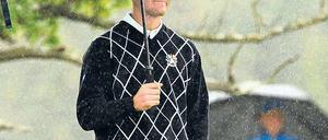 Loch Nass. Martin Kaymer hat sich das Prädikat Allwetterspieler gesichert. Er verhinderte an der Seite von Lee Westwood einen höheren Rückstand der Europäer. Foto: dpa