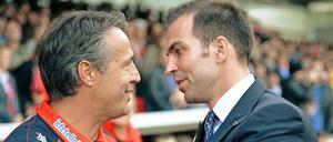 Union-Trainer Uwe Neuhaus (l.) und Hertha-Trainer Markus Babbel.