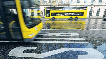 Schadhaft. Viele Busse sind noch in der Werkstatt – das führt zu Verspätungen.
