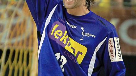 Da wird der Fuchs in der Halle verrückt: Silvio Heinevetter brachte die Kieler zur Verzweiflung, sein Team und die Fans zum Jubeln.