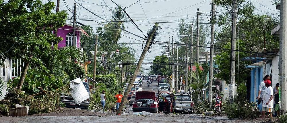 Wirbelsturm "Karl" hinterlässt im mexikanischen Veracruz eine Spur der Verwüstung.