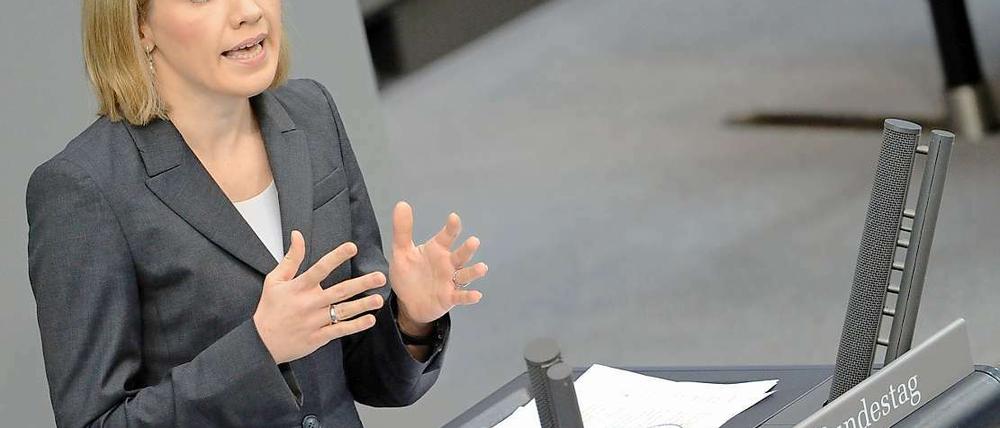 Familienministerin Schröder bei der Debatte im Bundestag.