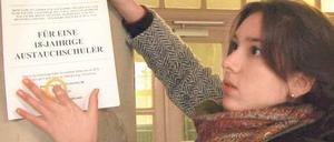 Das Jahr zum Erfolg machen. Nairiki, Austauschschülerin aus Pittsburgh, begibt sich selbst auf die Suche nach einer neuen Gastfamilie. Der Film „12 Monate Deutschland“ konfrontiert auch deutsche Schüler, die ins Ausland wollen, mit möglichen Schwierigkeiten. Foto: promo