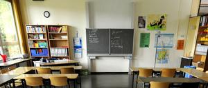 Heinz Buschkowsky will leeren Klassenzimmern mit Geldstrafen entgegenwirken.