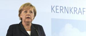 Kanzlerin Angela Merkel beim Besuch des Kernkraftwerks in Lingen.