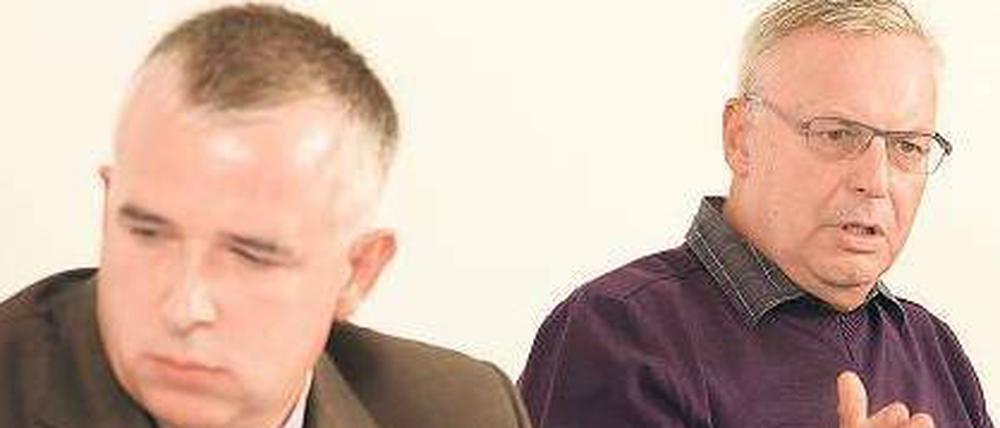 Werner Gegenbauer (60, rechts), ist Präsident von Hertha BSC und Aufsichtsratschef einer Gebäudereinigungsfirma. Dirk Zingler (46, links) ist Präsident des 1. FC Union und Baustoffunternehmer. Beide trafen sich zum Doppelinterview beim Tagesspiegel.