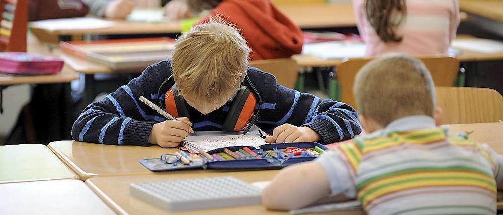 Schwierigkeiten mit Zahlen und Buchstaben: Berliner Drittklässler schnitten im Vergleichstest schlecht ab.