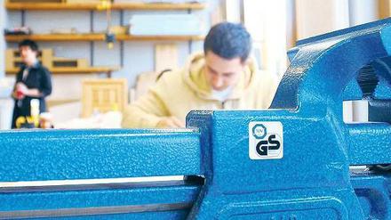 Start ins Berufsleben. Am 1. September beginnt das neue Ausbildungsjahr. Auch jetzt werden noch viele Lehrstellen von Senat und Arbeitsagenturen gefördert. 