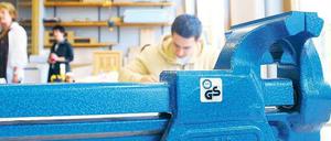 Start ins Berufsleben. Am 1. September beginnt das neue Ausbildungsjahr. Auch jetzt werden noch viele Lehrstellen von Senat und Arbeitsagenturen gefördert. 