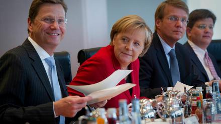 Das Bundeskabinett hat das Haushaltsbegleitgesetz beschlossen, mit dem wesentliche Teile des von der Koalition beschlossenen Sparpakets umgesetzt werden sollen.