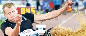 Phoenix aus dem Sand. Für viele Beobachter war der EM-Sieg von Weitspringer Christian Reif eine große Überraschung.