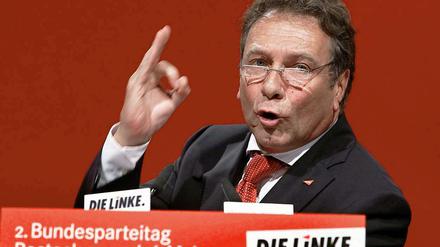 Schwieriger Start. Der Linken-Vorsitzende Klaus Ernst im Mai in Rostock.