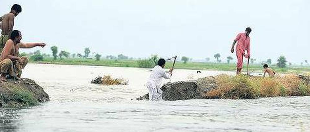 Zu viel Wasser, zu wenig Geld. Die deutsche Regierung hat ihre Nothilfe um fünf Millionen aufgestockt. 