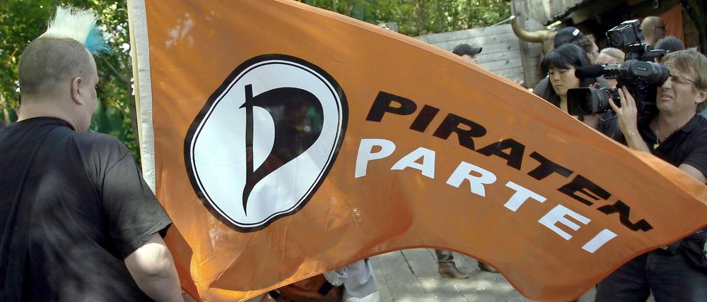 Mit Hilfe des Internets will die Piratenpartei bei der innerparteilichen Willensbildung völlig neue Wege gehen.