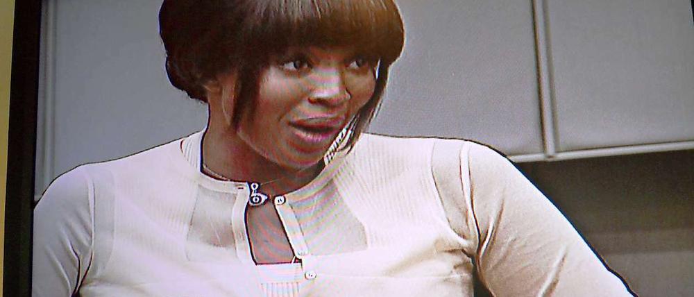 Naomi Campbell bei ihrer Aussage vor dem Kriegsverbrecher-Tribunals für Sierra Leone.
