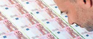 Lizenz zum Gelddrucken. 16 EU-Unternehmen dürfen Europas Scheine drucken. Die Bundesbank nutzt die Konkurrenz. 