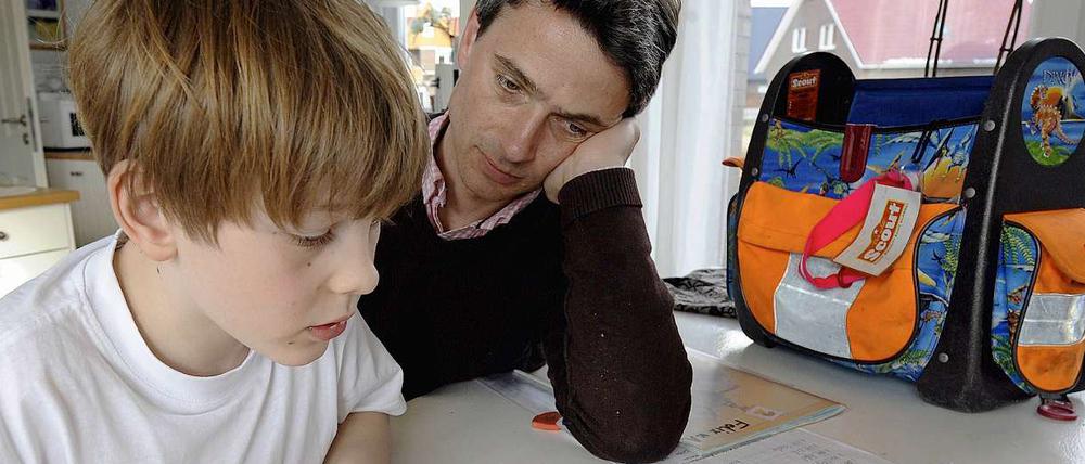 Väter sollen künftig leichter das gleichberechtigte Sorgerecht für ihre Kinder bekommen.