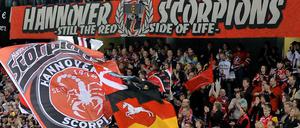 Die Fans können Aufatmen. Die Hannover Scorpions spielen auch nächstes Jahr in der DEL.