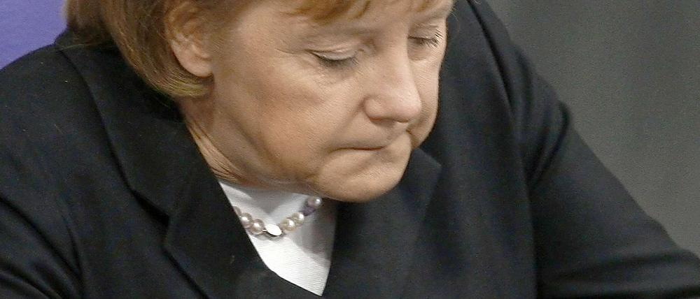 Angela Merkel mag SMS - aber wie sicher sind Politiker-Handys?