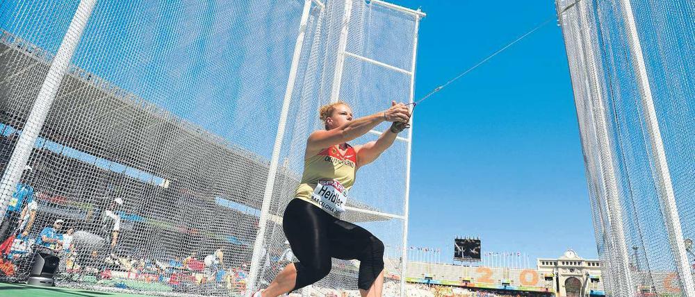 Goldene Runde. Betty Heidler hatte in Barcelona den Dreh raus. Foto: AFP