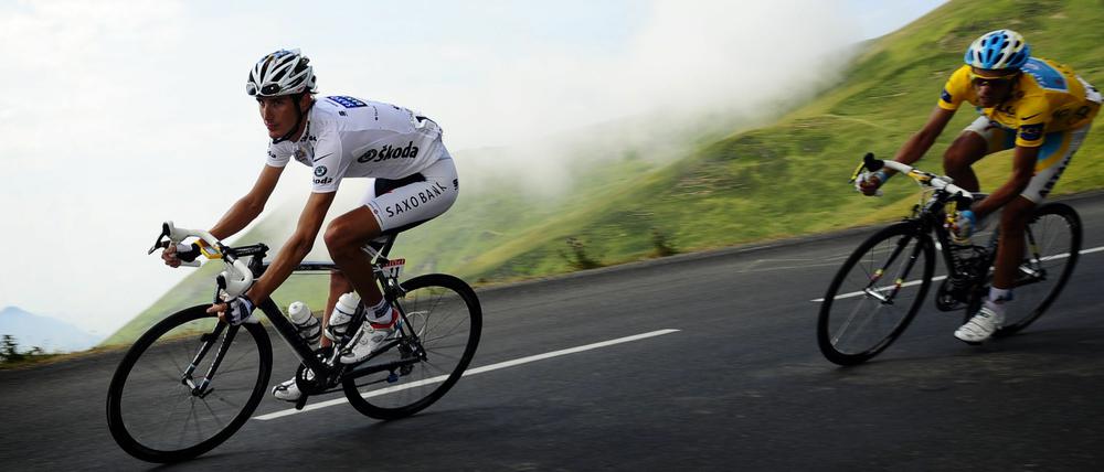 Andy Schleck vor Alberto Contador.