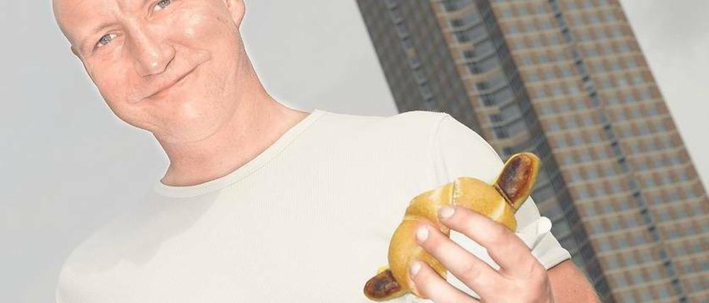 Meister Grill. Mehrere hundert Würstchen verkauft Thomas Brauße täglich an Bauarbeiter und Banker. 2011 will er nach London expandieren.