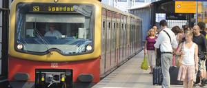 Die Berliner S-Bahn machte im ersten Halbjahr 2010 rund 40 Millionen Euro Verlust.