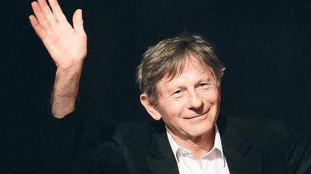 Überraschende Nachricht. Am Mittag wurden Polanski die elektronischen Fesseln abgenommen.