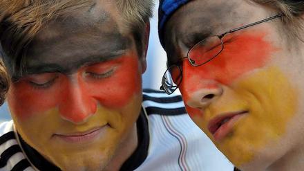 Trauer und Leid - für erfahrene Fußballfans nichts Neues, für Modefans schon.