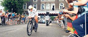 Sprint zu Gelb. Der Schweizer Fabian Cancellara gewann den 8,9 Kilometer langen Prolog rund um Rotterdam vor dem Deutschen Tony Martin.Foto: AFP