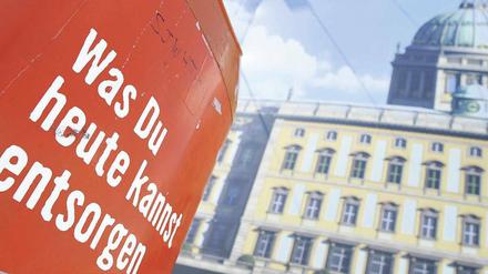 Der Traum vom Schloss. Nach der Verschiebung des Baubeginns für das Humboldt-Forum wird über das Projekt in Berlins leerer Mitte wieder diskutiert. Auch eine Art Berliner „Centre Pompidou“ ist im Gespräch. Foto: Preiss/ddp