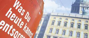 Der Traum vom Schloss. Nach der Verschiebung des Baubeginns für das Humboldt-Forum wird über das Projekt in Berlins leerer Mitte wieder diskutiert. Auch eine Art Berliner „Centre Pompidou“ ist im Gespräch. Foto: Preiss/ddp