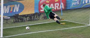 War da was? Ein Schuss, ein Tor, kein Pfiff. Deutschland und England 44 Jahre nach Wembley.